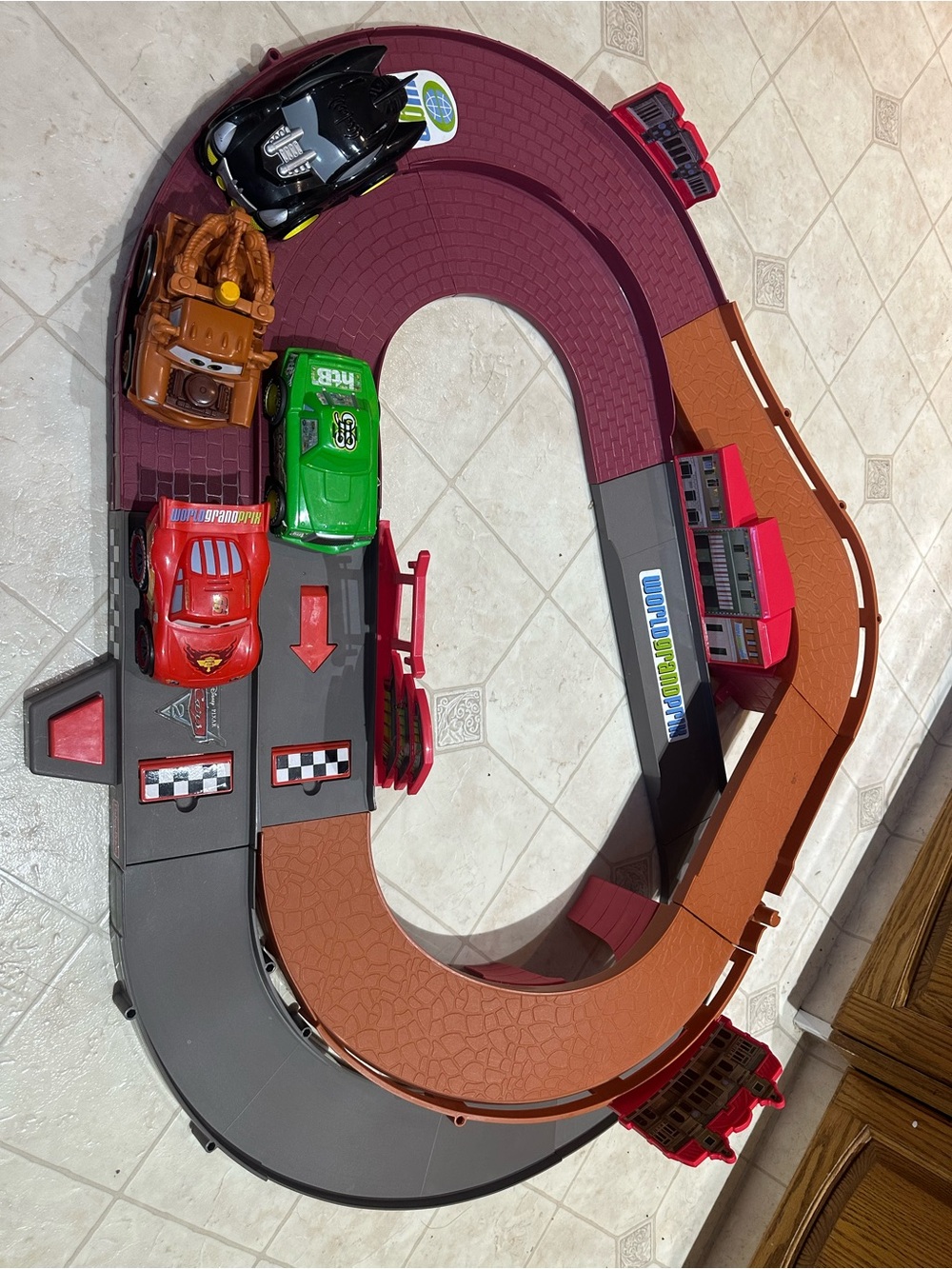 Shake and go Disney Cars ( lightning mqueen)